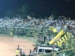 suasana-kemeriahan-suporter-barito-putera_20180608_233013.jpg