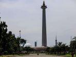 suasana-monumen-nasional-sepi-di-jakarta-selasa-3132020.jpg