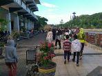 suasana-pengunjung-di-siring-piere-tendean-banjarmasin-minggu-11_7_2021-pagi.jpg