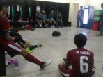suasana-ruang-ganti-timnas-u-19-di-piala-aff-u-18-2017_20170912_140523.jpg