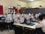 suasana-simulasi-unbk-di-smkn-2-banjarbaru.jpg