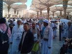 suasana-usai-salat-jumat-di-masjid-nabawi_20180721_174402.jpg