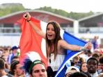 suporter-cantik-timnas-prancis_20160704_194500.jpg