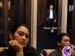 syahrini-dibikin-bete-reino-barack-saat-sedang-makan-malam-di-sebuah-restoran-mewah.jpg