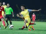 tedy-barito-putera-beruji-coba-lawan-martapura-fc_20150621_060032.jpg