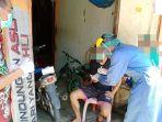 tenaga-medis-dinas-kesehatan-kabupaten-balangan-kalsel-rapid-test-ke-odp-kamis-02042020.jpg