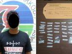 tersangka-bersama-barang-bukti-sabu-yang-diamankan-petugas.jpg