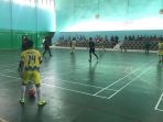 tim-futsal-poliban-kostum-kuning-tampil-di-laga-pembuka-grup-a-porseni-xii-politeknik-2018_20180903_192631.jpg