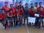 tim-futsal-smpn-4-banjarmasin-menjuarai-futsal-smapat-2017_20171030_231729.jpg