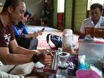 tim-kopi-uniska-mengolah-dan-menyeduh-kopi-aranio-dan-beberapa-jenis-kopi.jpg