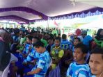 tim-martapura-fc-beramai-ramai-mendatangi-sman-2-smada-martapura_20171028_162730.jpg