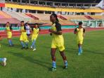 tim-martapura-fc-latihan-di-stadion-gelora-delta-sidoarjo.jpg