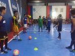 tim-nautica-ksop-banjarmasin-salah-peserta-tap-ketika-latihan-di-upik-futsal_20180105_115309.jpg