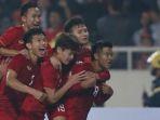 timnas-vietnam-menang-atas-thailand-dengan-skor-4-0-dan-lolos-ke-putaran-final.jpg