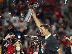 tom-brady-dari-tampa-bay-buccaneers-juara-super-bowl-lv.jpg