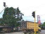 trafficlight-km-6-sarigadung-kecamatam-simpangempat-tanbu.jpg