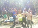 trc-bpbd-balangan-serahkan-bantuan-logistik.jpg