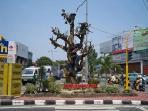 tugu-beruang-balikpapan_20160107_073420.jpg