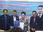 tuty-dau-mendaftar-ke-partai-nasdem-sebagai-bakal-calon-wali-kota-palangkaraya_20170410_231721.jpg