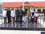 upacara-hari-pahlawan-di-kapuas_20151110_145315.jpg