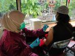 vaksinasi-bus-keliling-di-kelurahan-kemuning-banjarbaru-selatan.jpg