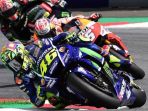 valentino-rossi-bertarung-dengan-dani-pedrosa-dan-johann-zarco_20170815_074450.jpg