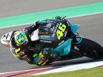 valentino-rossi-saat-sesi-tes-pra-musim-di-sirkuit-losail-qatar-jelang-motogp-2021.jpg