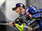 valentino-rossi-selebrasi-di-podium-motogp-qatar-2018_20180319_055926.jpg