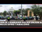 video-Pekerja-Tambang-Gelar-Unjuk-Rasa-Konvoi-Berkendaraan-Menuju-DPRD-Tabalong.jpg