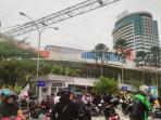 vsssdDILARANG-MASUK-Suasana-depan-Gerbang-Big-Mall-Sad.jpg