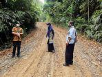 wabup-hss-dan-skpd-terkait-saat-memantau-peningkatan-jalan-malinau-kamawakan.jpg