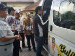 wagub-kalsel-rudy-resnawan-menyapa-penumpang-mudik-gratis-paman-birin.jpg