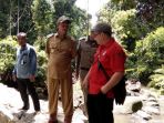 wakil-bupati-kotabaru-ir-h-burhanudin-direktur-pdam-noor-ipansyah_20180306_223827.jpg
