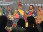 wali-kota-banjarbaru-nadjmi-adhani_20180911_220232.jpg