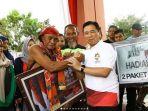 wali-kota-banjarmasin-h-ibnu-sina-berfoto-bersama-dengan-kai-api.jpg