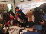 warga-antri-mendaftar-even-jalan-sehat-bersama-indihome.jpg