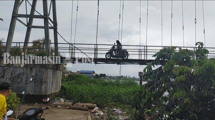 Jembatan Yang Menjadi Jurang Ancaman Di Hati Warga Sungai Bakung