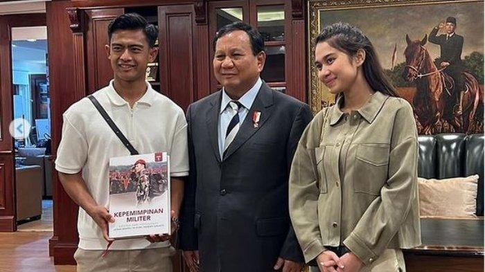 Boyong Sang Istri Azizah Salsha, Bek Timnas Pratama Arhan Kunjungi Markas Prabowo Subianto