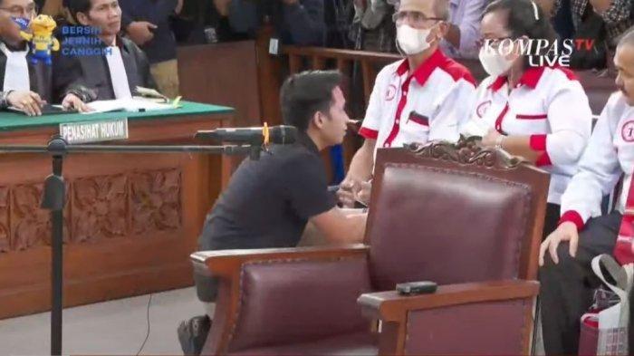 Bharada E Didatangi Brigadir J Lewat Mimpi, Akhirnya Bertekad Bicara Jujur di Persidangan: 'Proses'