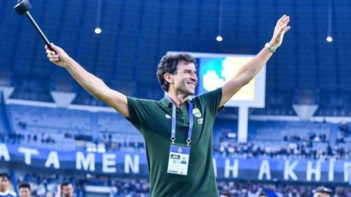 Pelatih Persib Bandung Sebut Pembatalan Jadi Tuan Rumah Piala Dunia U20 Karena Kesalahan Negara