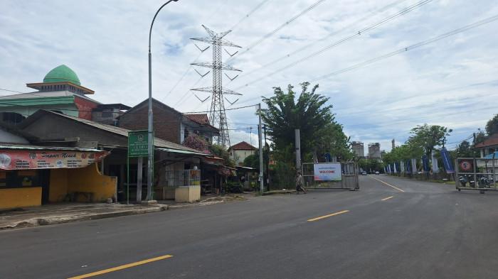 Keluhan Warga Kampung Gerem Raya Cilegon yang Berada di Pinggir Gerbang PT LCI: Cuma Dapet Debunya