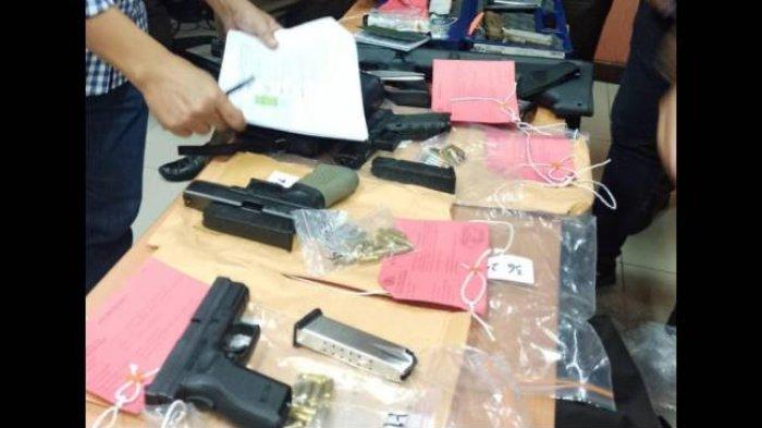 Bareskrim Tahap II Kasus Ferdy Sambo, Ini Penampakan Barang Bukti: Senpi, Laras Panjang dan Peluru