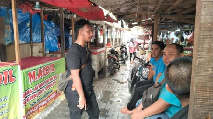 VIRAL! Pedagang Ayam di Pasar Jombang Tangsel Hampir Dibacok Preman Gegara Tolak Uang Jatah