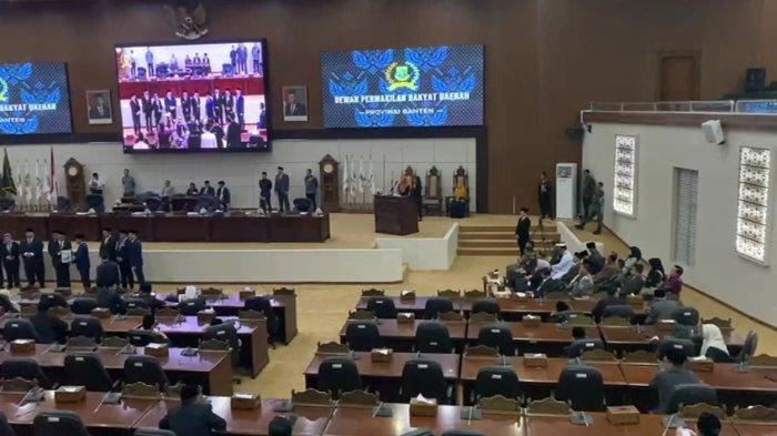 Pemprov Anggarkan Rp 1,2 M untuk Pembelian Pakaian Dinas DPRD Banten