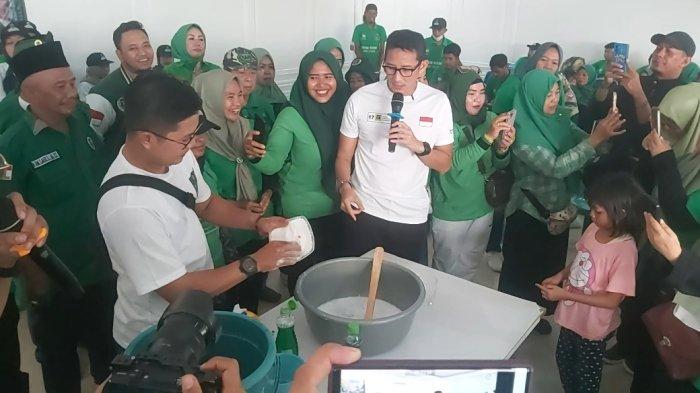 Hadiri Workshop Kewirausahaan di Kota Cilegon, Sandiaga Uno Dikerubuti Emak-emak