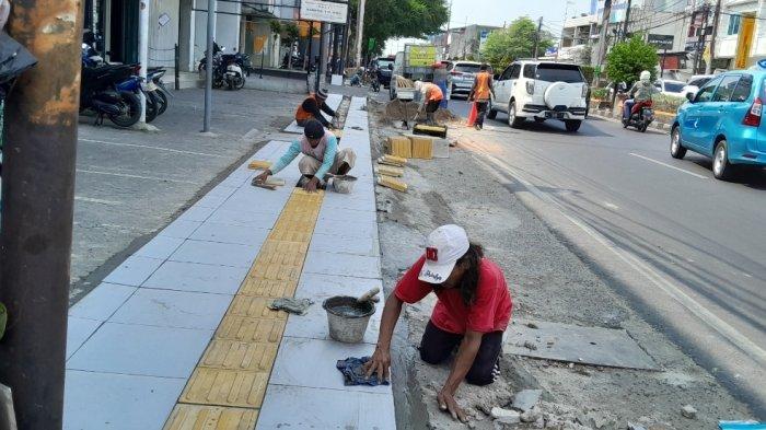 Sebagian Trotoar Jalan Protokol Sepanjang 2 Km di Kota Cilegon Bakal Diganti Pakai Material Keramik