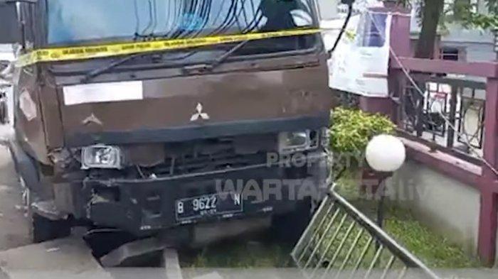 Mengerikan! Truk Tangki di Balaraja Tangerang Tabrak 5 Motor Sekaligus, Ada Korban Terlindas