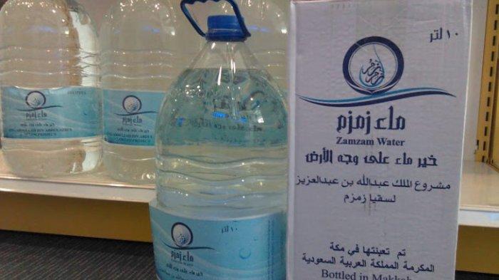 Waduh! Ketahuan Bawa Air Zamzam, Puluhan Koper Jemaah Indonesia Dibongkar