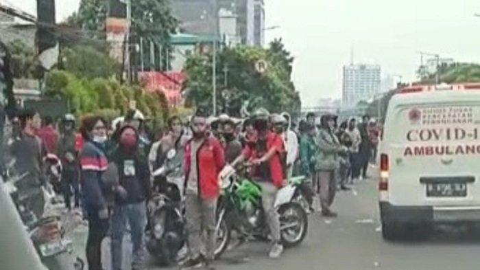 Tabrakan dengan Mobil Truk saat Bawa Jenazah, Sopir Ambulans Meninggal Dunia