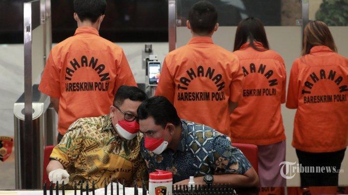 Polri Sita Rp 20 Miliar dari Pimpinan Pinjol Ilegal yang Teror hingga Sebabkan IRT Akhiri Diri